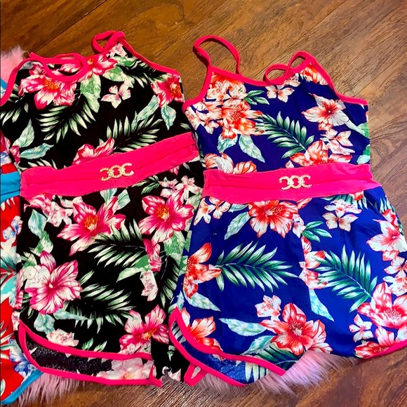 Spring White Floral Romper - Picture 6 of 8